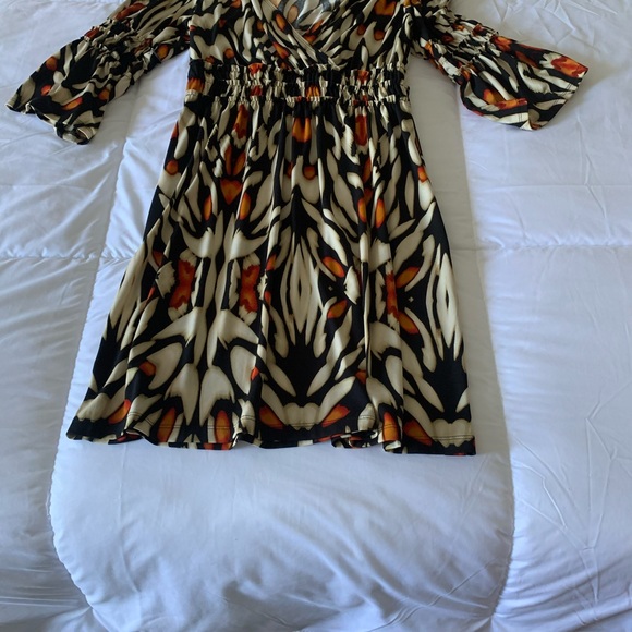 Dress - Picture 2 of 4